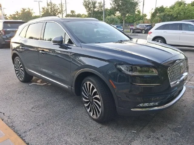 2023 Lincoln Nautilus Black Label photo 2