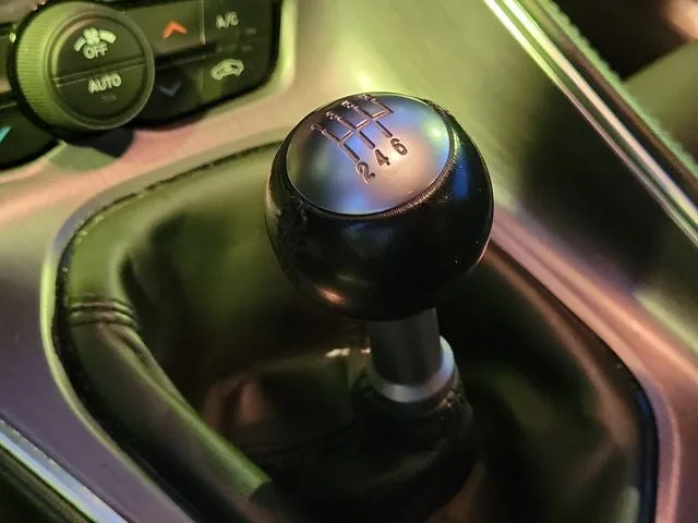 2018 Dodge Challenger R/T photo 29
