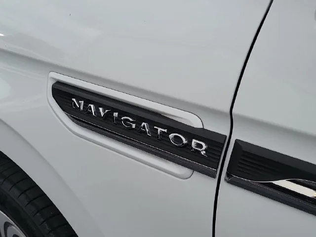 2023 Lincoln Navigator Reserve photo 6
