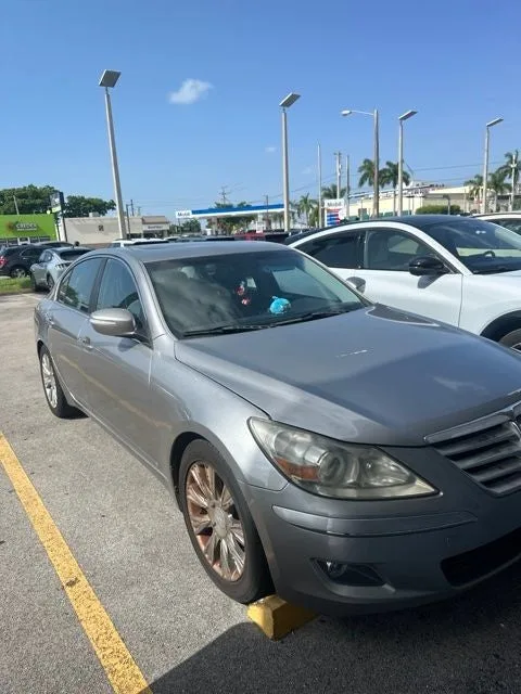 2011 Hyundai Genesis 3.8 photo 5