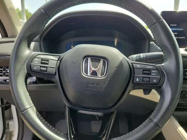 2023 Honda Accord Hybrid EX-L photo 18