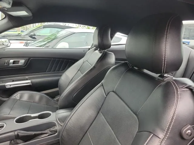2021 Ford Mustang GT Premium photo 10