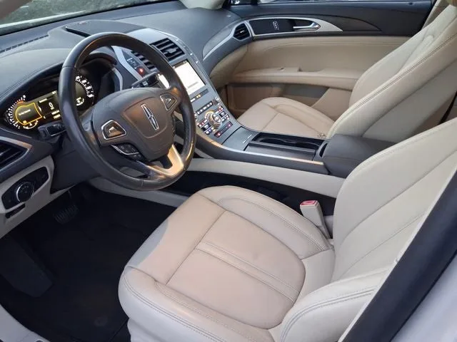 2019 Lincoln MKZ Reserve photo 10