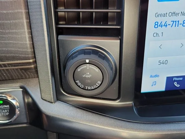 2023 Ford F-150 Platinum photo 28