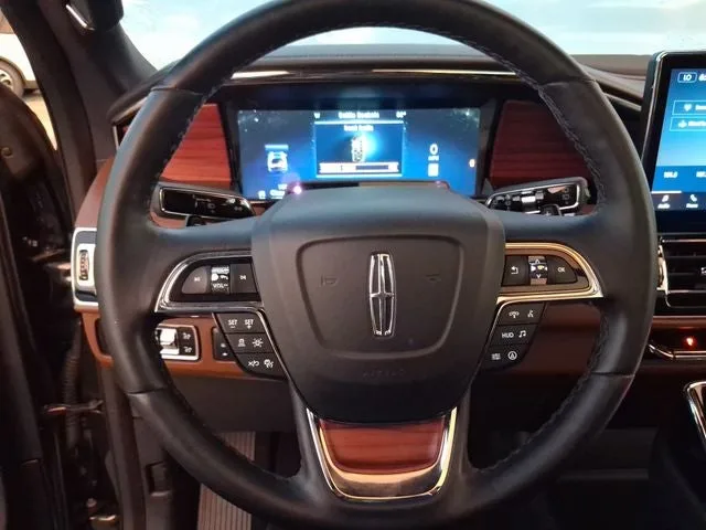 2024 Lincoln Navigator Reserve photo 16