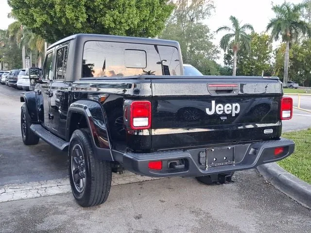 2022 Jeep Gladiator Overland photo 3