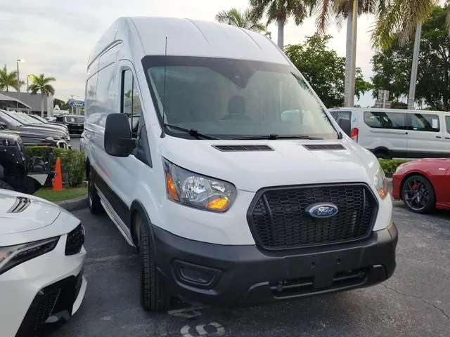 2023 Ford Transit-250 Base photo 2