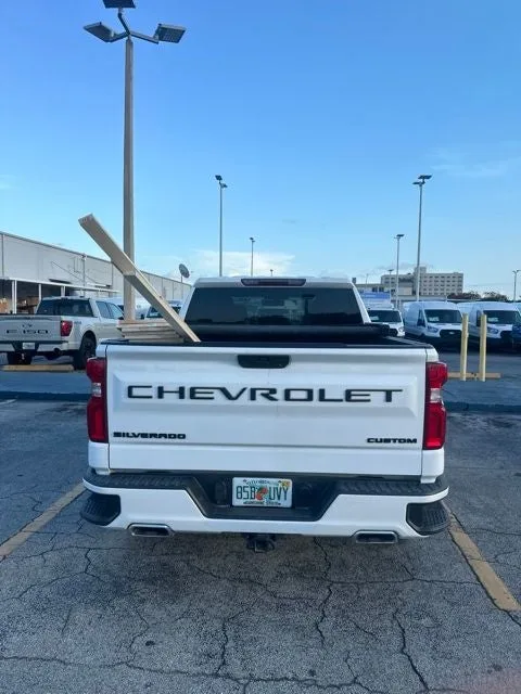 2020 Chevrolet Silverado 1500 Custom photo 13
