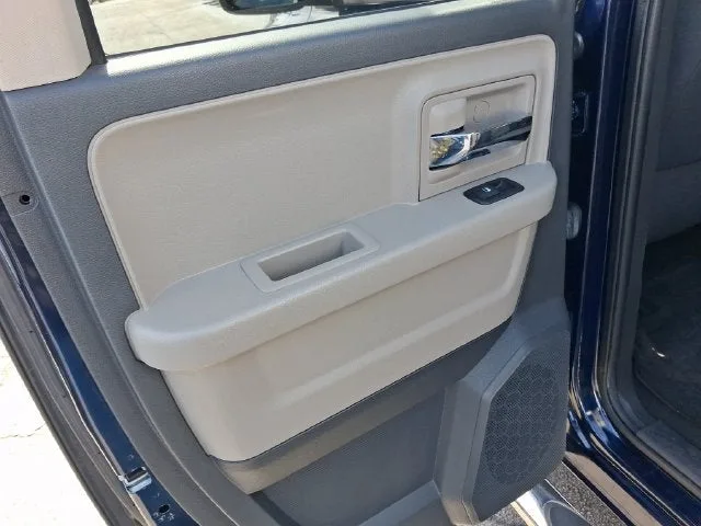2012 RAM 1500 Big Horn photo 9