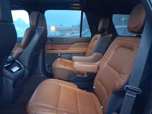 2023 Lincoln Navigator Reserve photo 6