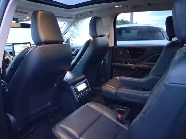 2023 Lincoln Aviator Reserve Premium photo 5