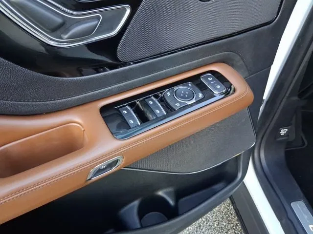 2020 Lincoln Aviator Reserve Premium photo 15