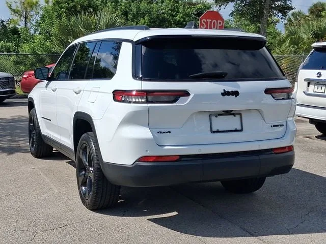 2024 Jeep Grand Cherokee L Limited photo 3