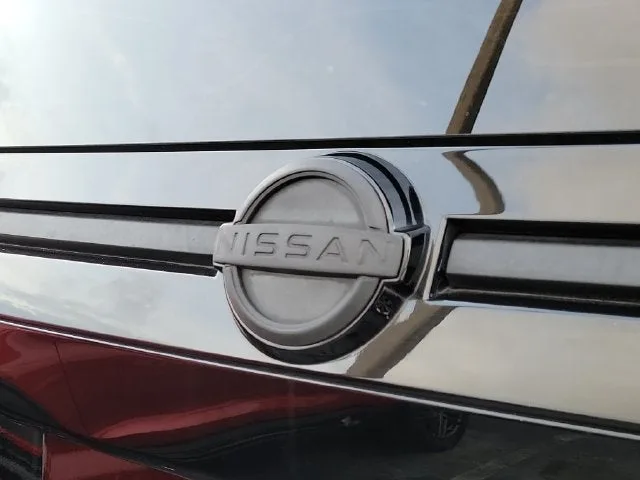 2025 Nissan Armada SL photo 5