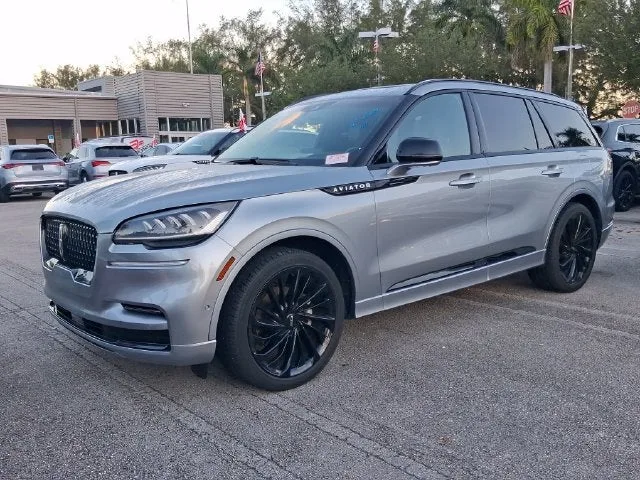2023 Lincoln Aviator Reserve Premium photo 2