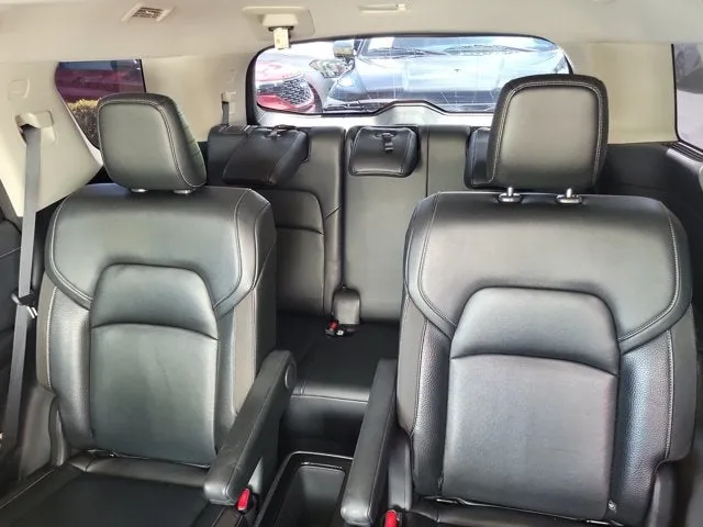 2022 Nissan Pathfinder SL photo 9
