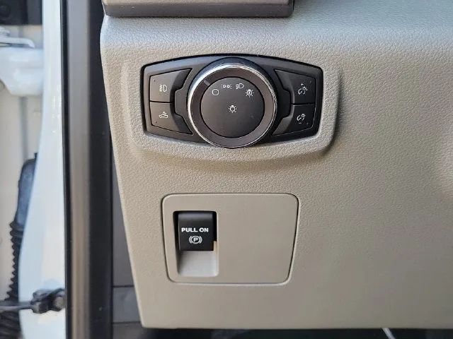2019 Ford F-150 XLT photo 15