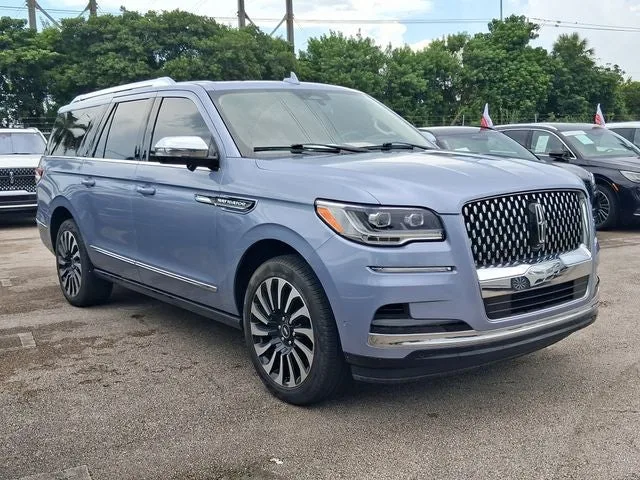 2022 Lincoln Navigator L Black Label photo 22