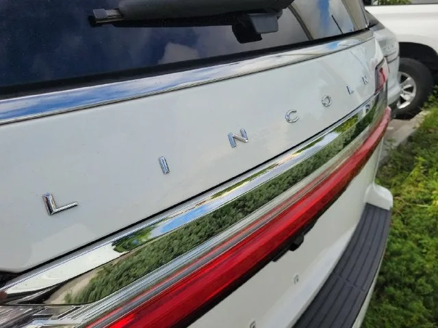 2020 Lincoln Navigator L Reserve photo 6