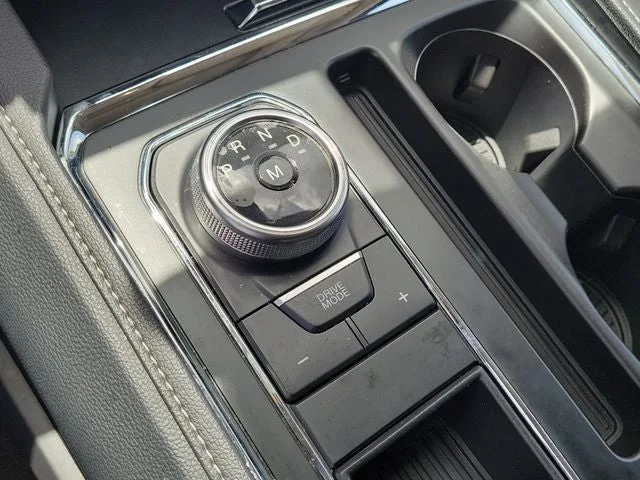 2023 Ford Expedition XLT photo 26