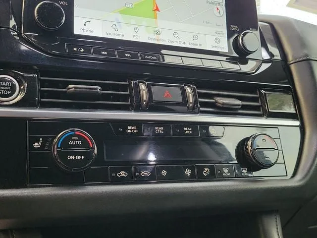 2022 Nissan Pathfinder SL photo 22