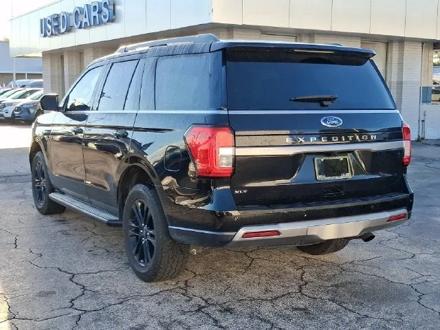 2024 Ford Expedition XLT photo 3