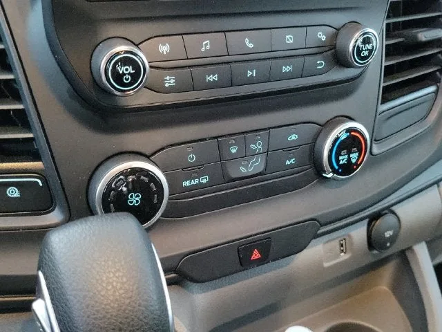 2025 Ford Transit-250 Base photo 30