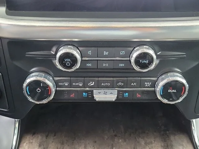 2023 Ford F-150 Lariat photo 27