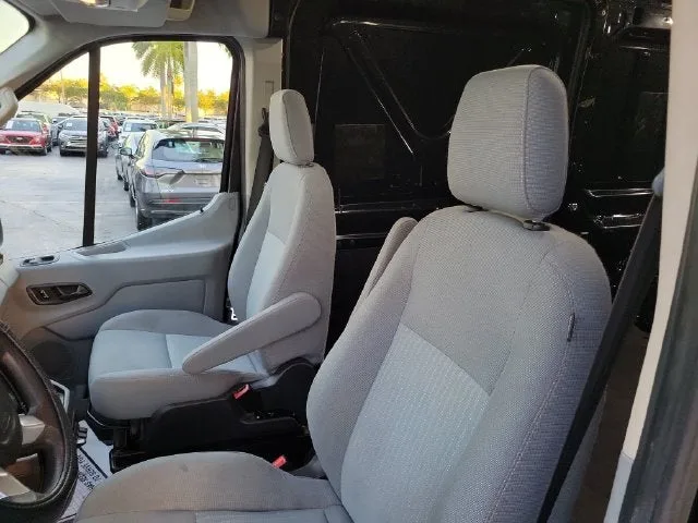 2015 Ford Transit-250 Base photo 18