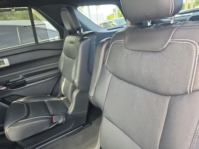 2023 Ford Explorer ST photo 11