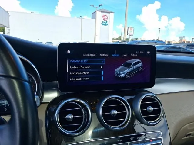 2022 Mercedes-Benz GLC GLC 300 photo 20