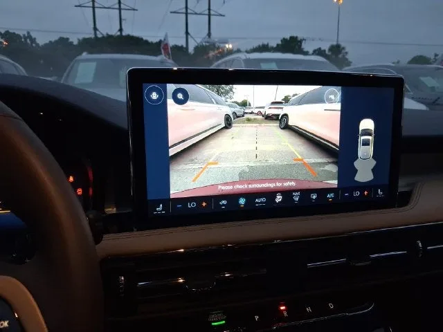 2024 Lincoln Corsair Premiere photo 21
