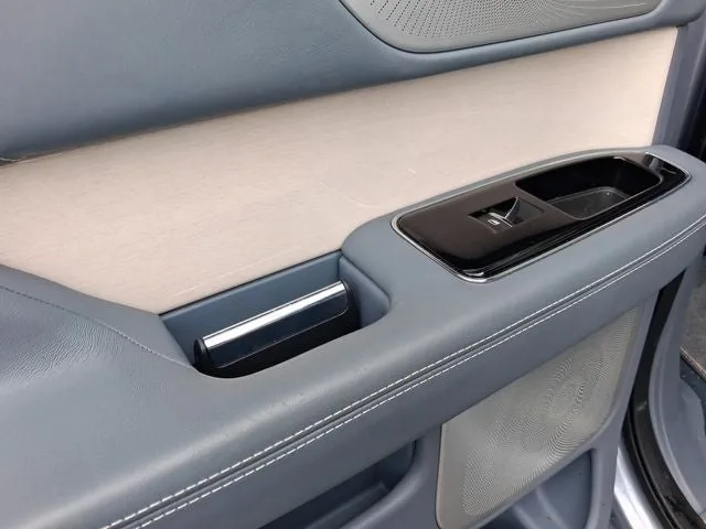 2022 Lincoln Navigator L Black Label photo 9