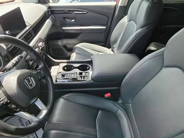 2025 Honda Pilot EX-L photo 10