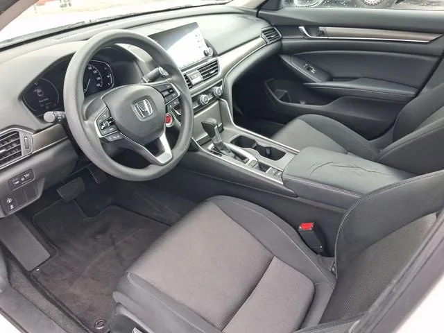 2018 Honda Accord LX photo 11