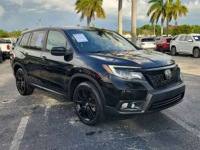 2021 Honda Passport Sport photo 2