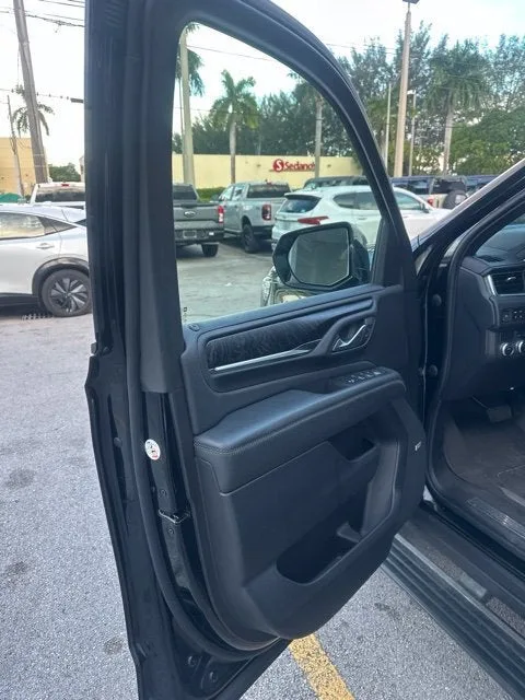 2022 GMC Yukon XL Denali photo 24