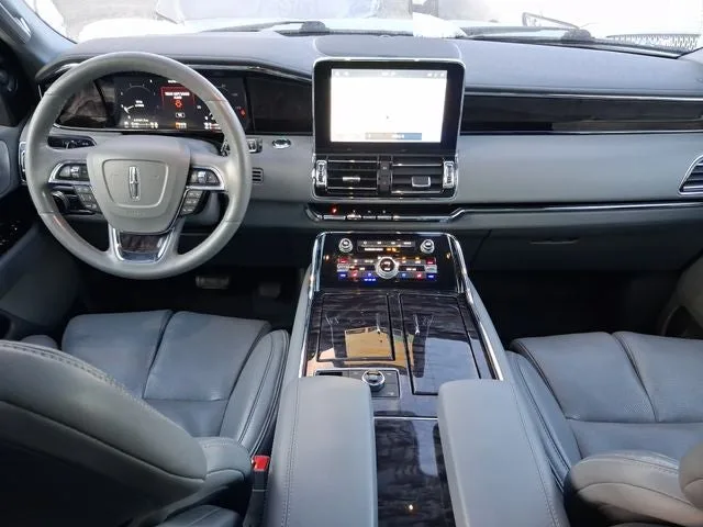 2020 Lincoln Navigator L Reserve photo 7