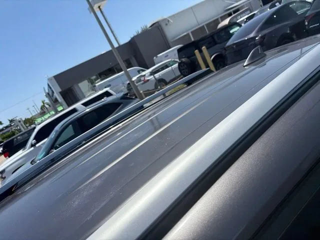 2018 Toyota RAV4 LE photo 11