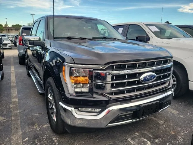 2023 Ford F-150 Lariat photo 2