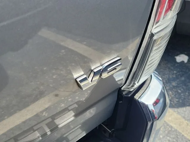 2021 Toyota Tacoma SR5 V6 photo 5