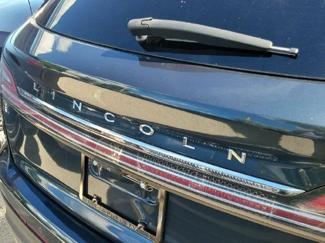 2022 Lincoln Nautilus Standard photo 5