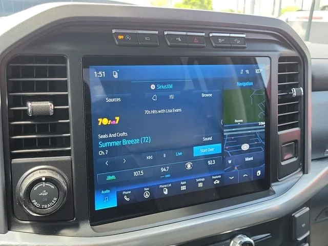2021 Ford F-150 Lariat photo 26