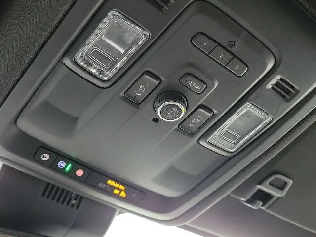 2024 Chevrolet Tahoe Z71 photo 31