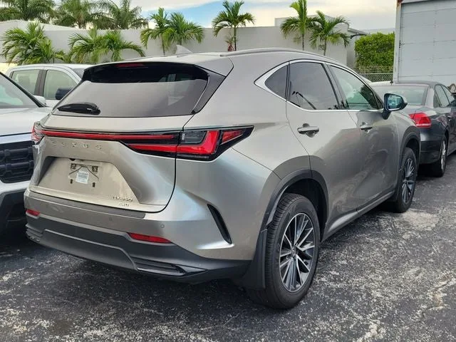 2024 Lexus NX 350 Premium photo 3