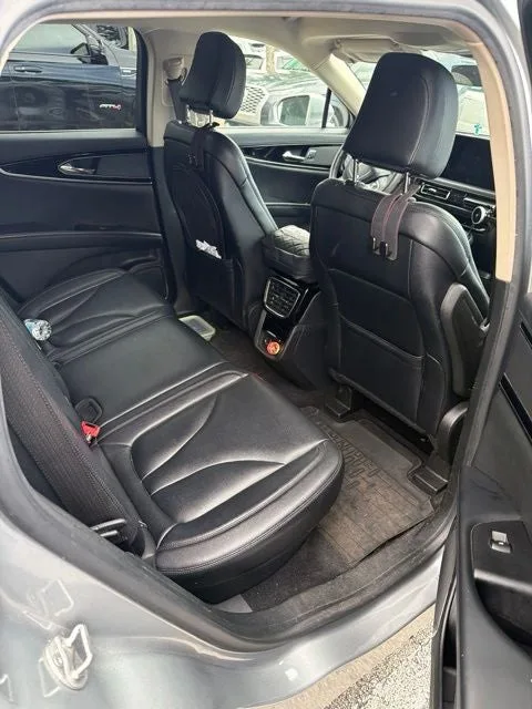2022 Lincoln Nautilus Standard photo 6