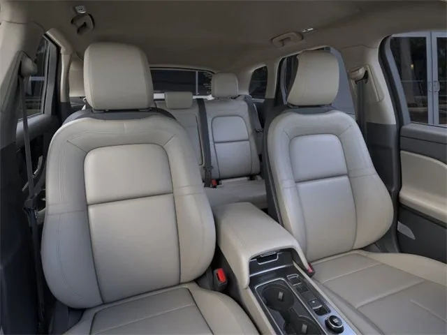 2025 Lincoln Corsair Premiere photo 10