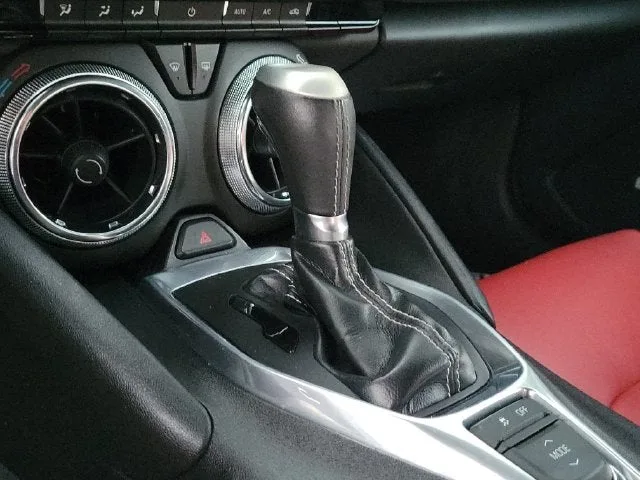 2017 Chevrolet Camaro 1LT photo 28
