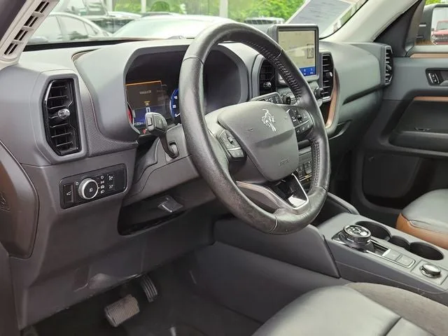 2023 Ford Bronco Sport Outer Banks photo 8