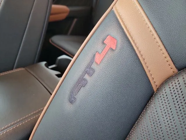 2023 GMC Canyon AT4 photo 12